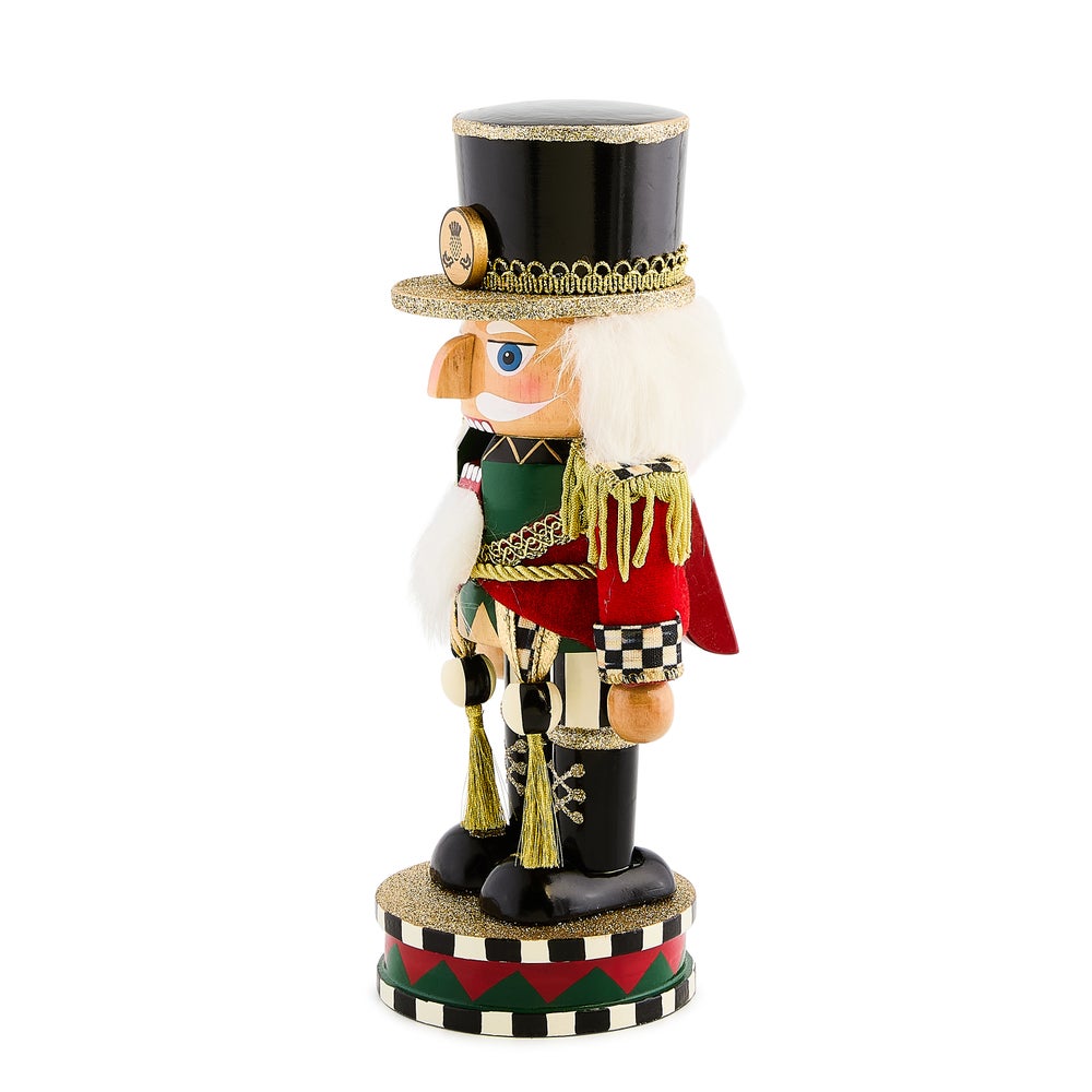 Nutcracker Highland Short