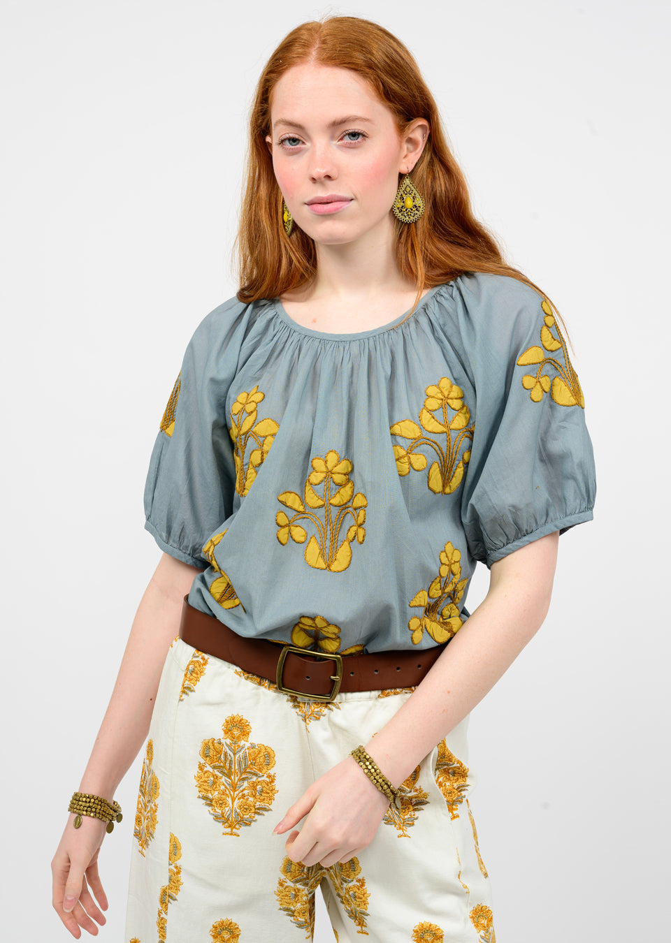 IJ TOP APPLIQUE PEASANT