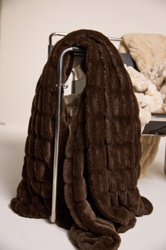 Poppi Luxe BLANKET ESPRESSO Plush