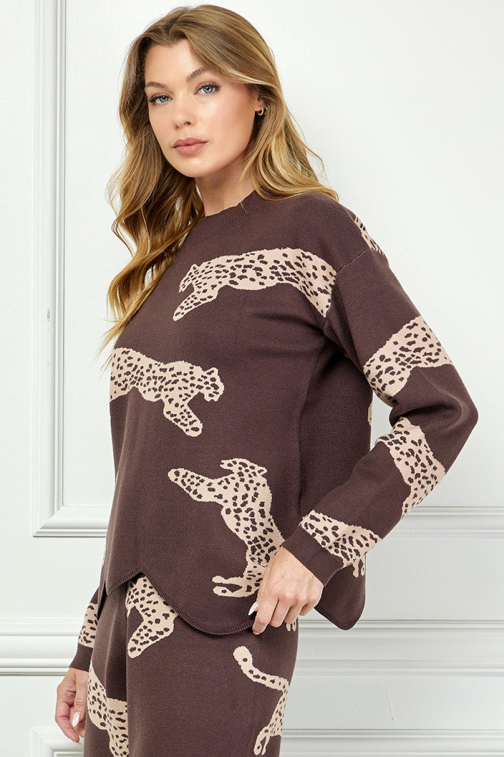 SWEATER L/S SCALLOPED HEM