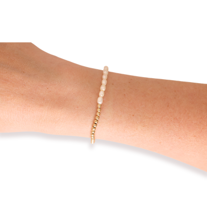 Hannah Pearl Bracelet