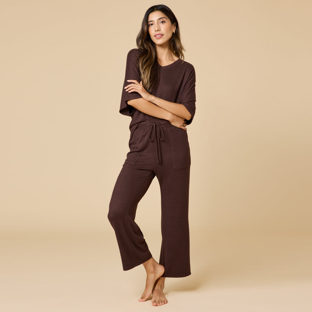 Lounge Set Dream Relaxed V-neck & Capri Espresso