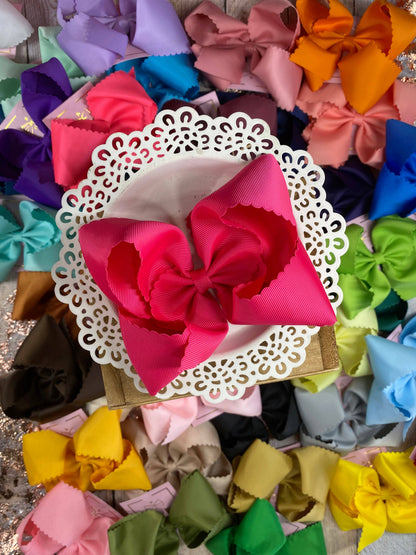Bow Oversize Scalloped - Alligator Clip - 5.5"