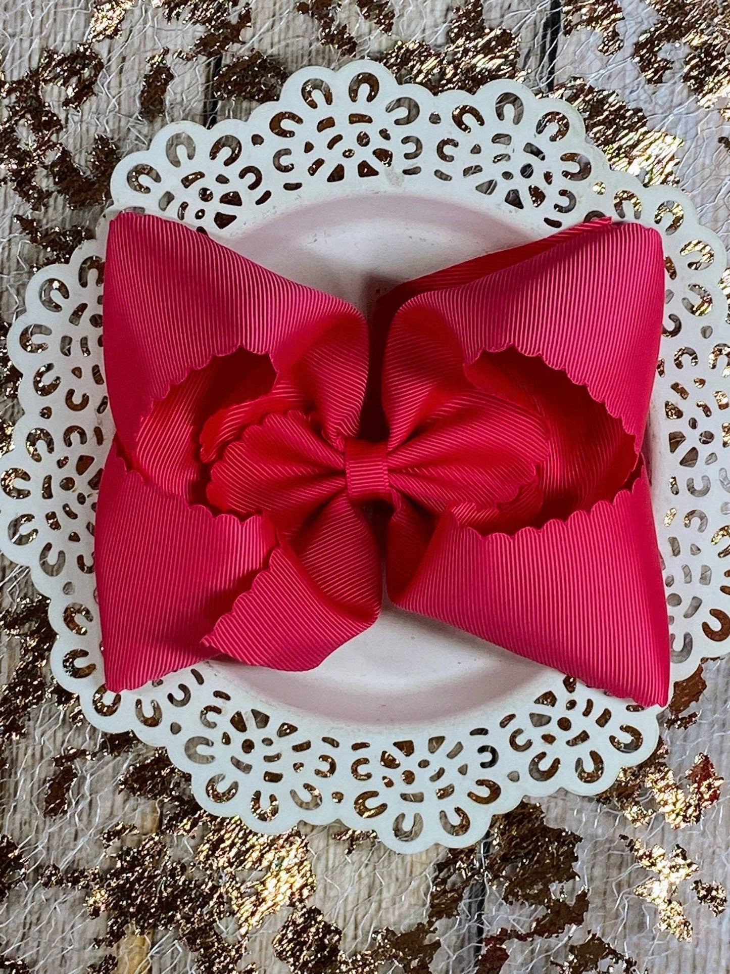 Bow Oversize Scalloped - Alligator Clip - 5.5"
