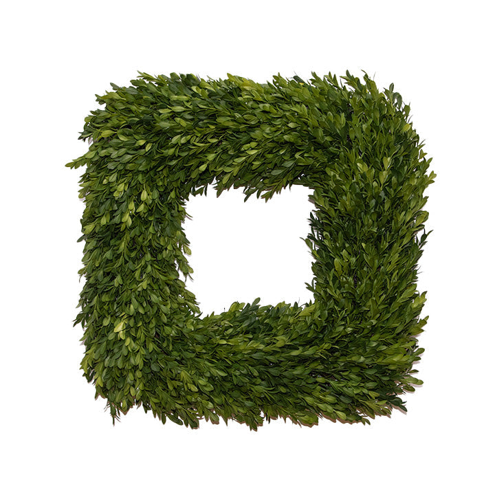 Wreath Boxwood Square 18"