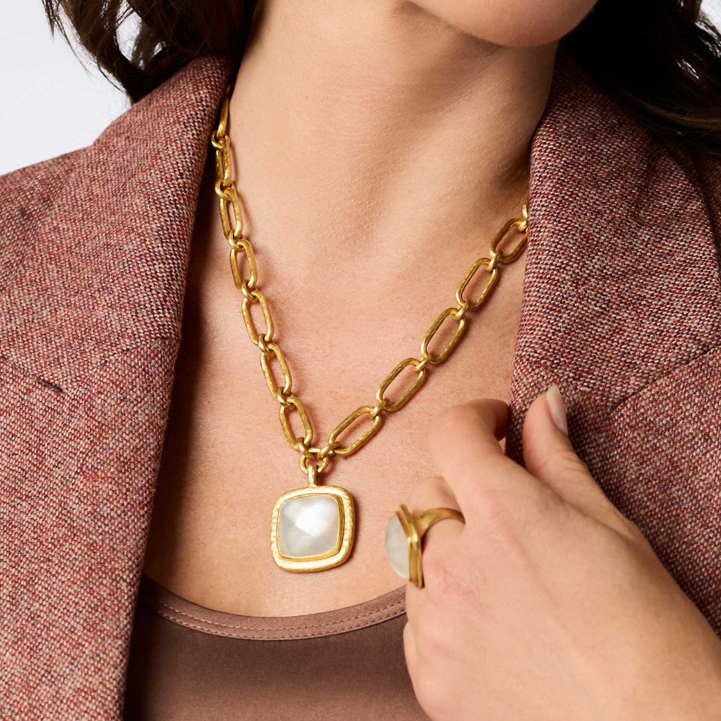 Sahara Statement Necklace Iridescent Sapphire Blue OS