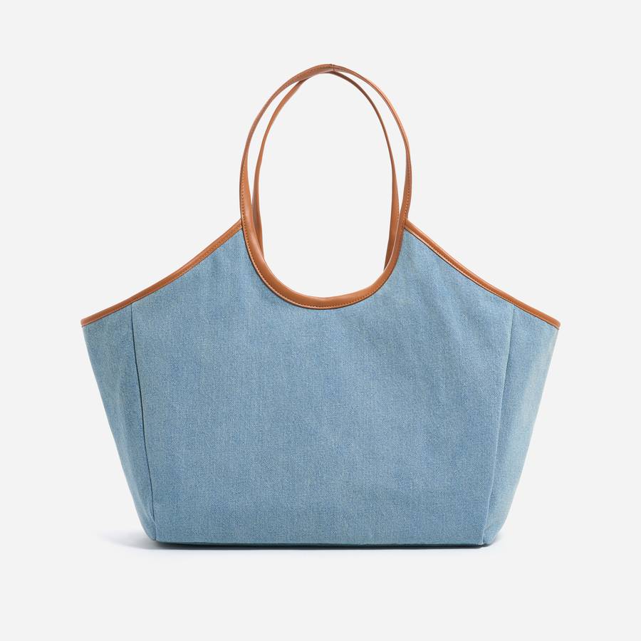 Tote Scoop