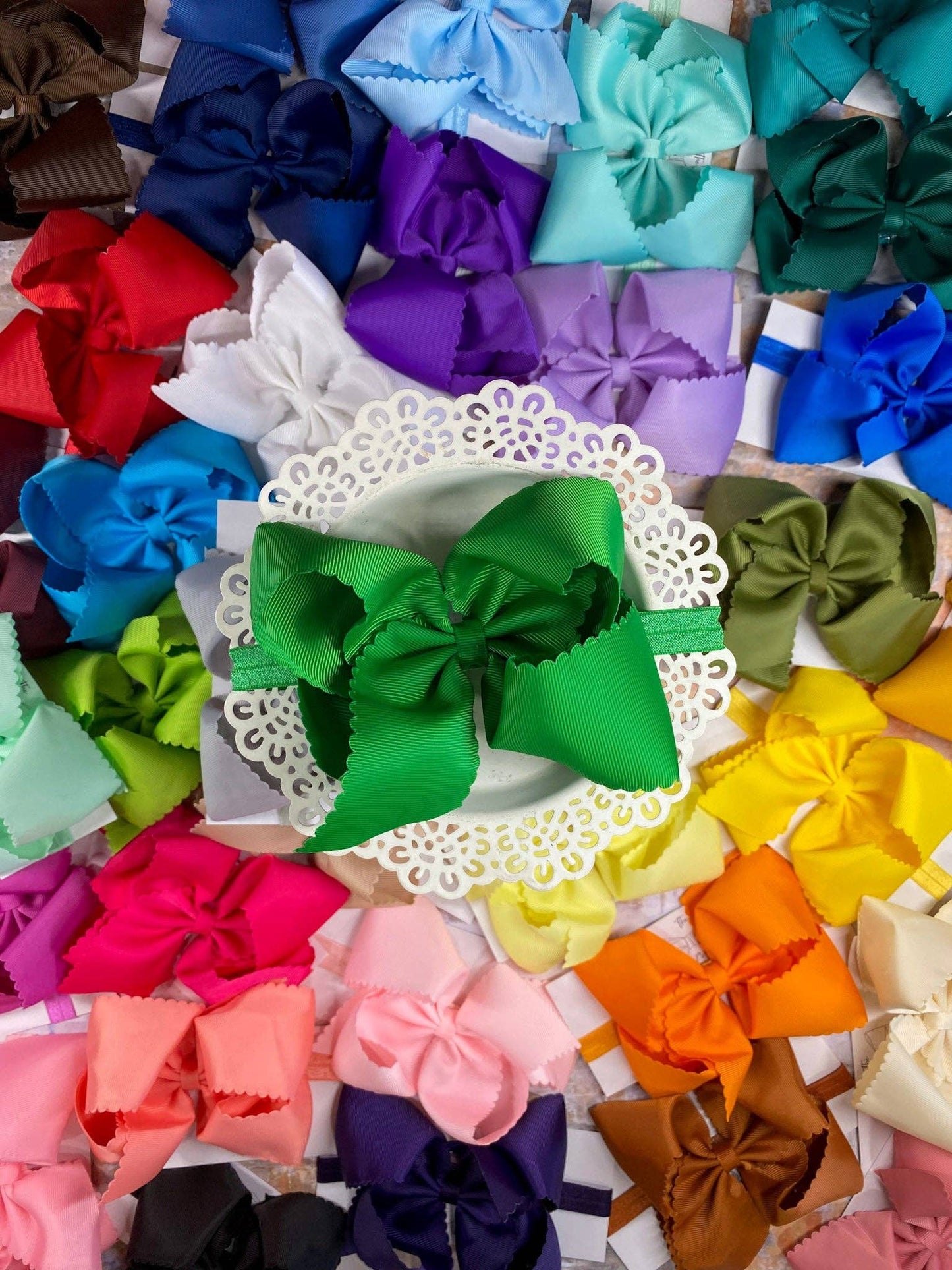 Headband Oversize Scalloped Bow - 5.5"