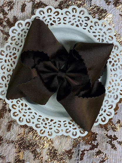 Bow Oversize Scalloped - Alligator Clip - 5.5"