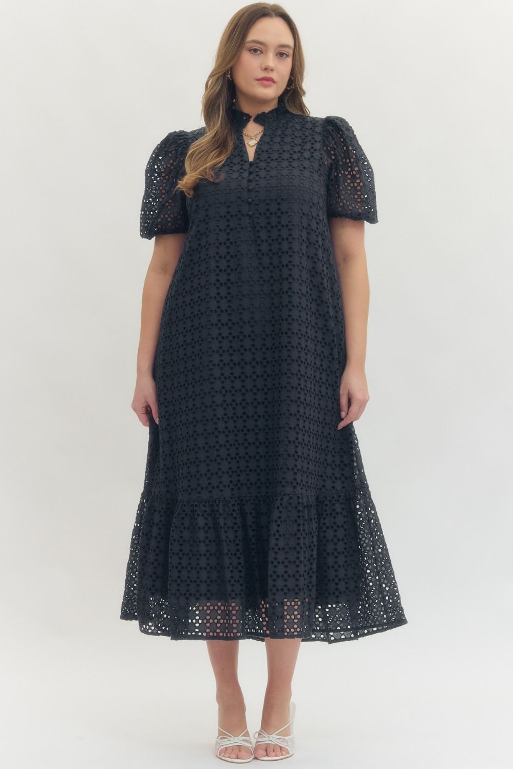 Entro Dress Eyelet Short Puff Sleeve Midi Plus