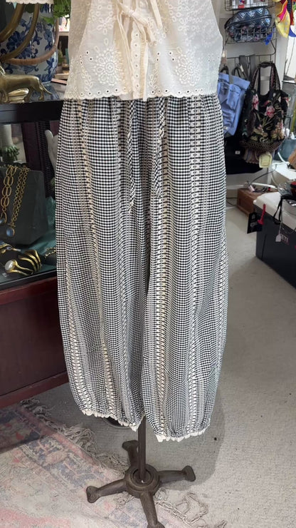 PANTS GINGHAM EMBROIDERY DETAILING ALADI